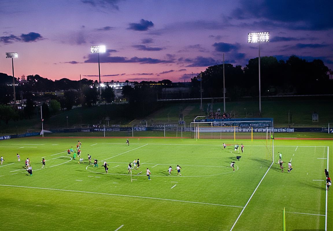 NBA焦点对决：雷霆逆袭爵士，激战下的胜利瞬间(图2)