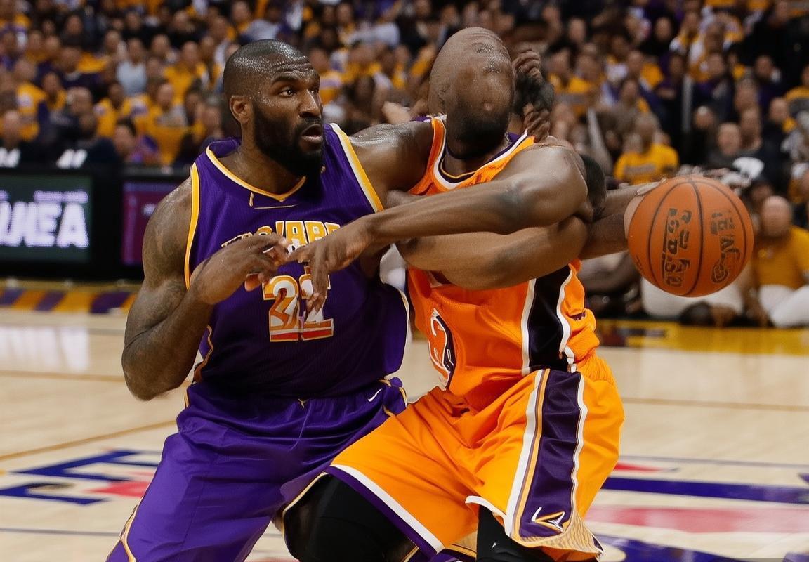 湖人热火总决赛对决回顾：詹姆斯戴维斯领军险胜