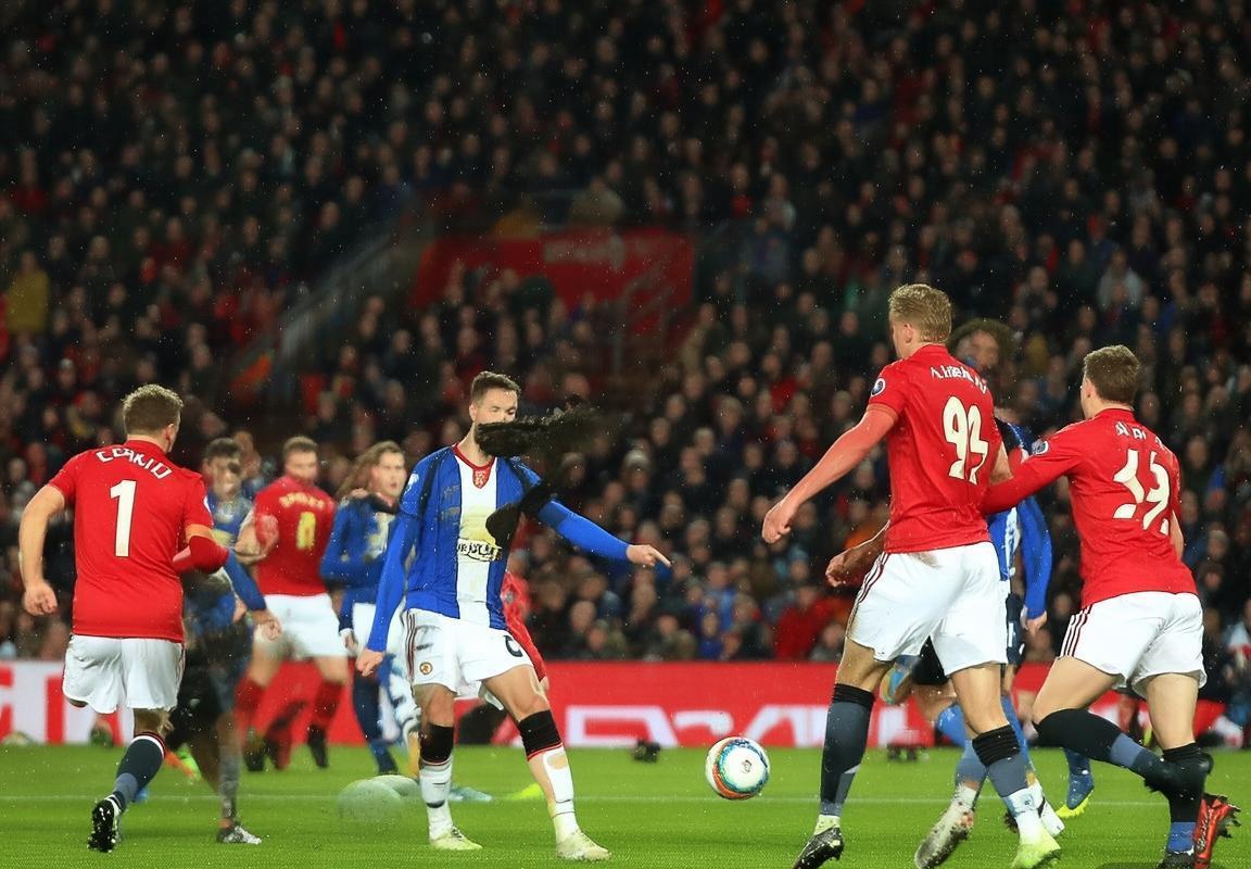 2018英超焦点战：曼联对布莱顿老特拉福德经典对决(图4)